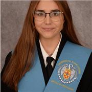 Profesora de apoyo especializada en asesoramiento y orientación con las clases y los exámenes. He estudiado pedagogía y orientación